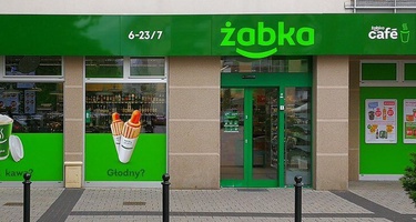 Żabka obniża ceny wybranych produktów o 70%